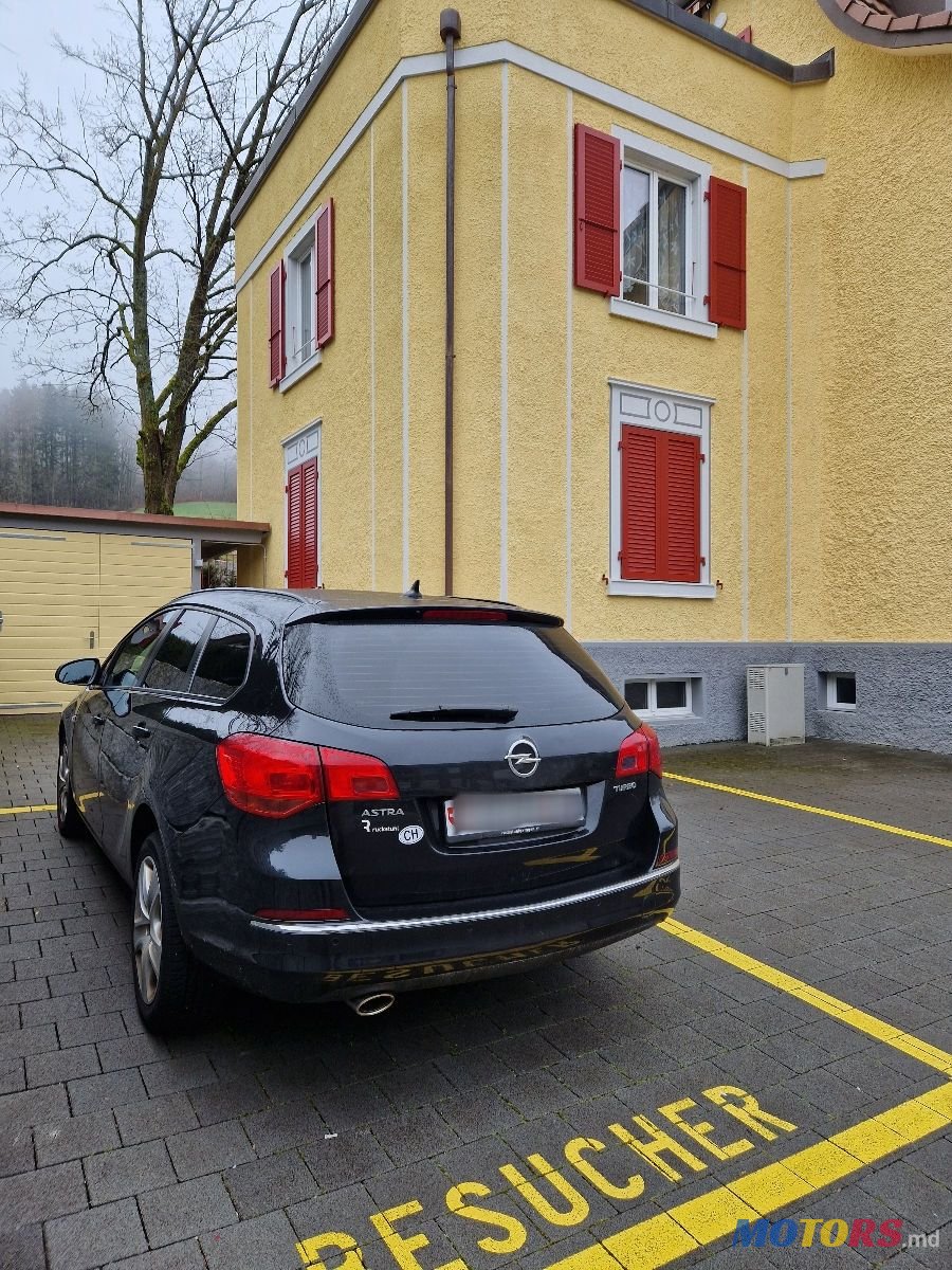 2016' Opel Astra photo #2
