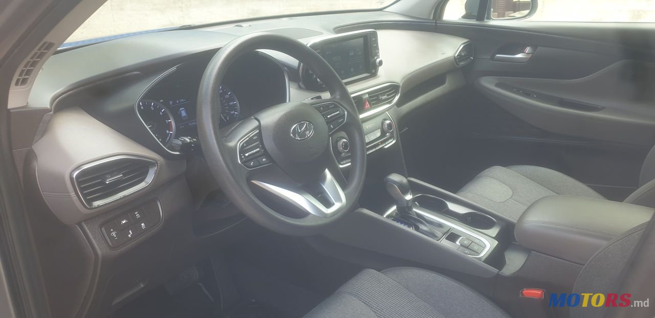 2019' Hyundai Santa Fe photo #3
