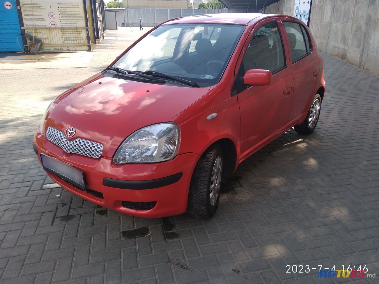 2005' Toyota Yaris photo #1