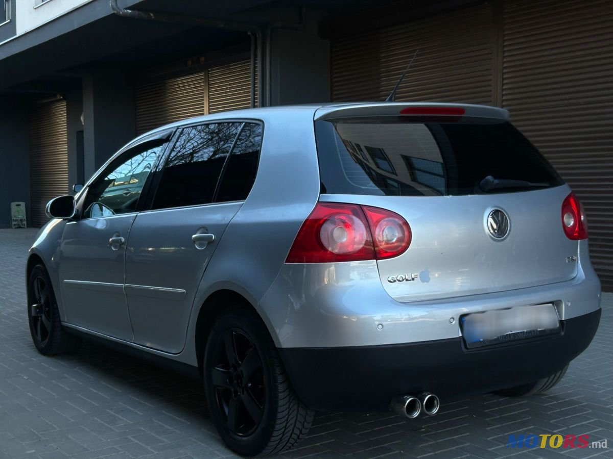 2008' Volkswagen Golf photo #4