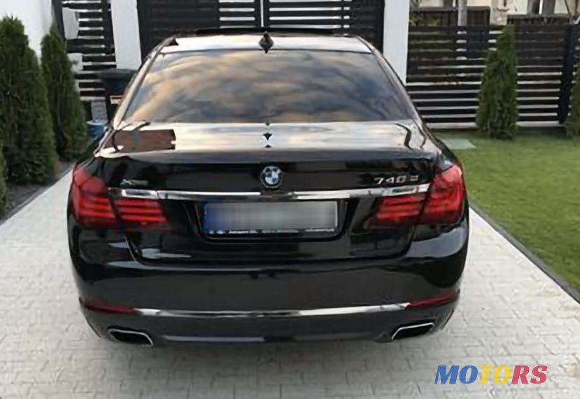 2012' BMW 7 Series photo #3