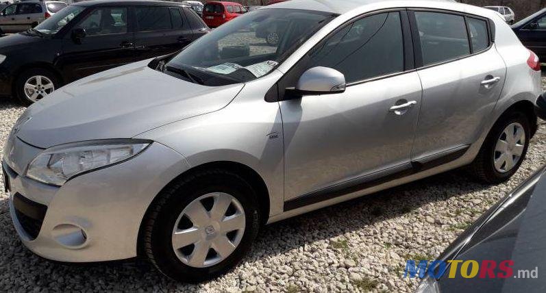 2010' Renault Megane photo #2
