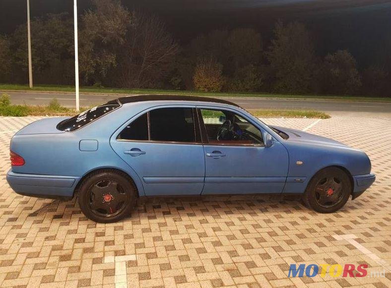 1996' Mercedes-Benz E photo #4