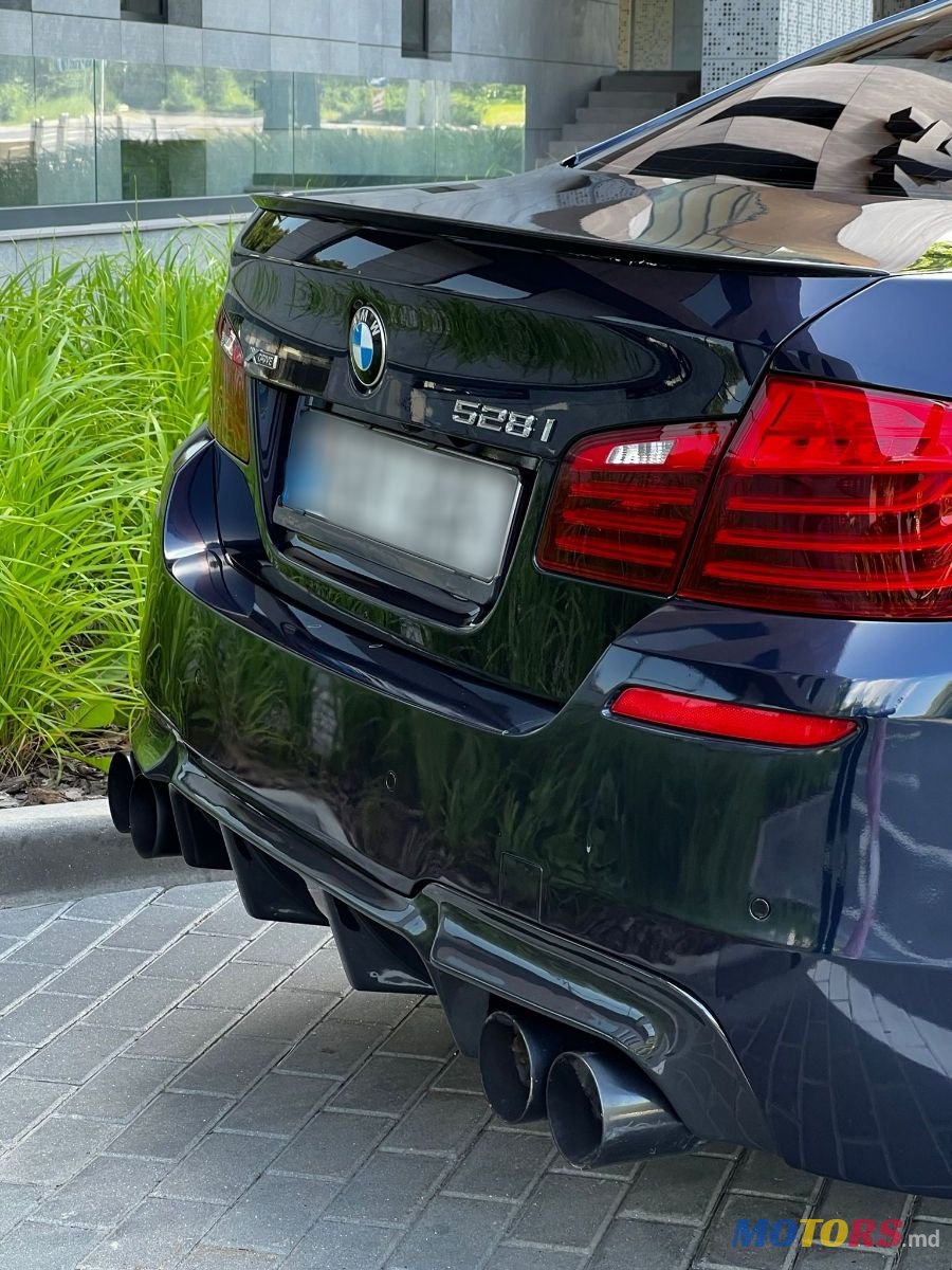 2015' BMW 5 Series photo #3