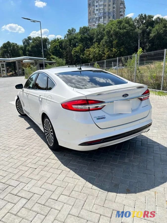 2017' Ford Fusion photo #2