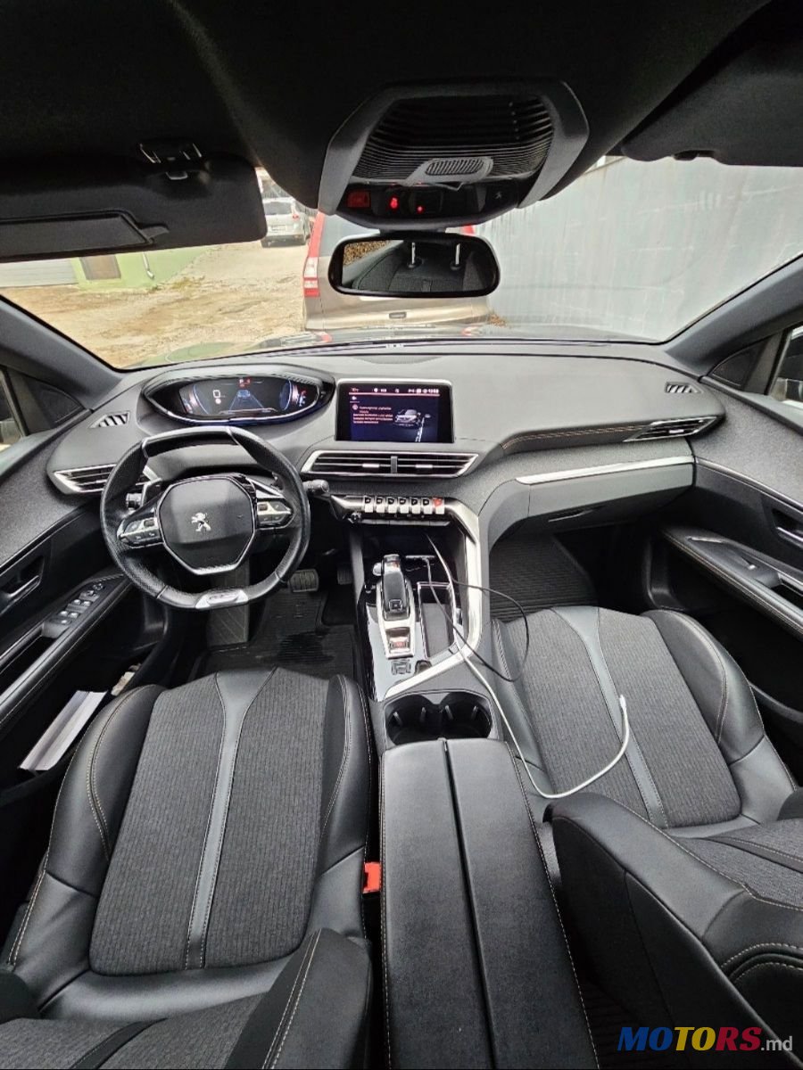 2020' Peugeot 3008 photo #3