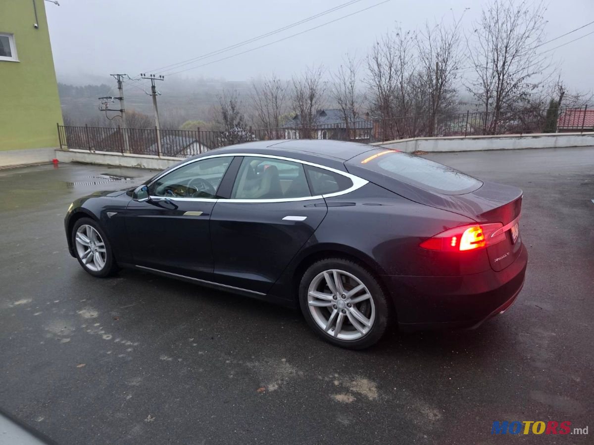 2015' Tesla Model S photo #3
