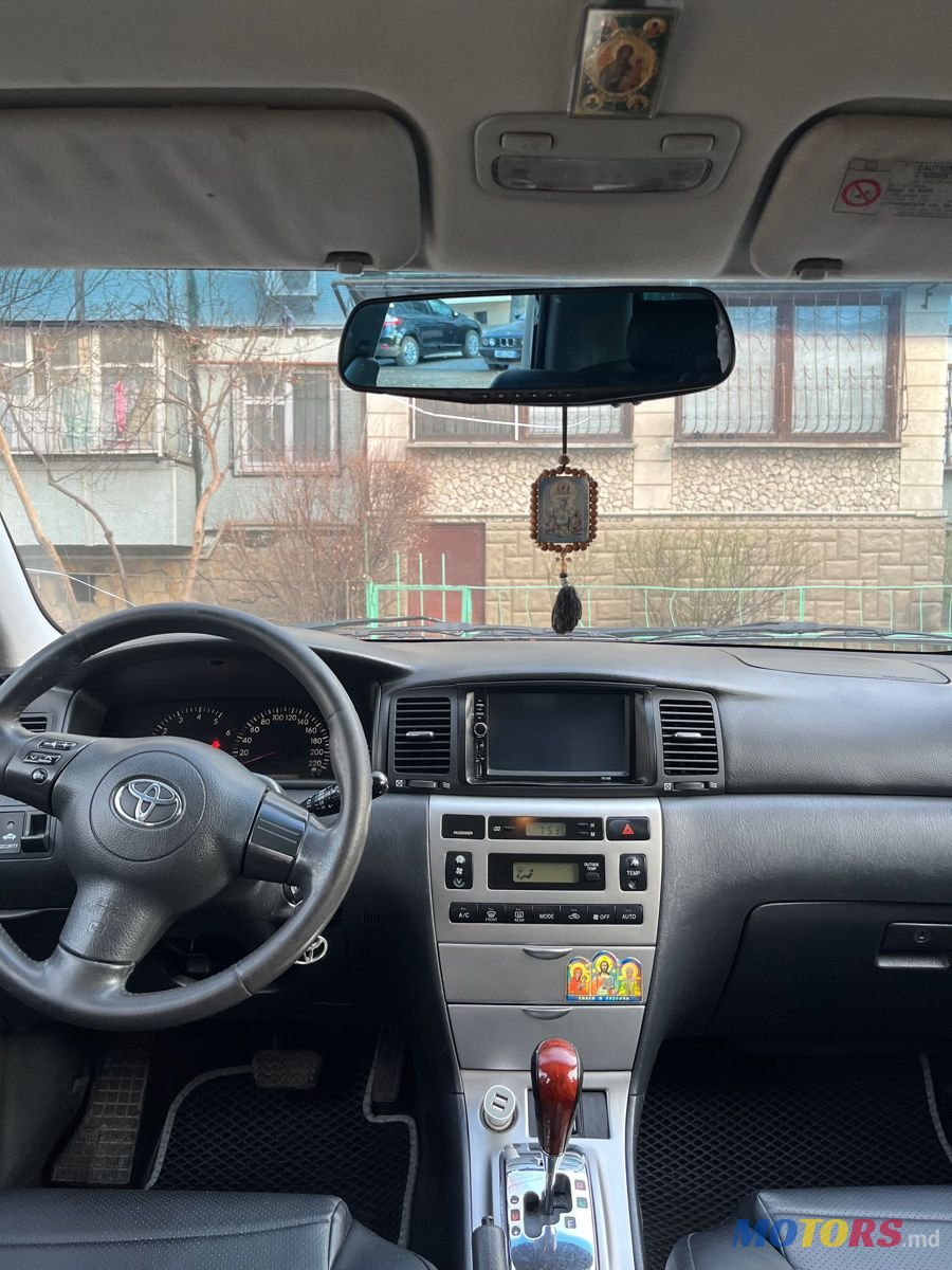 2005' Toyota Corolla photo #5