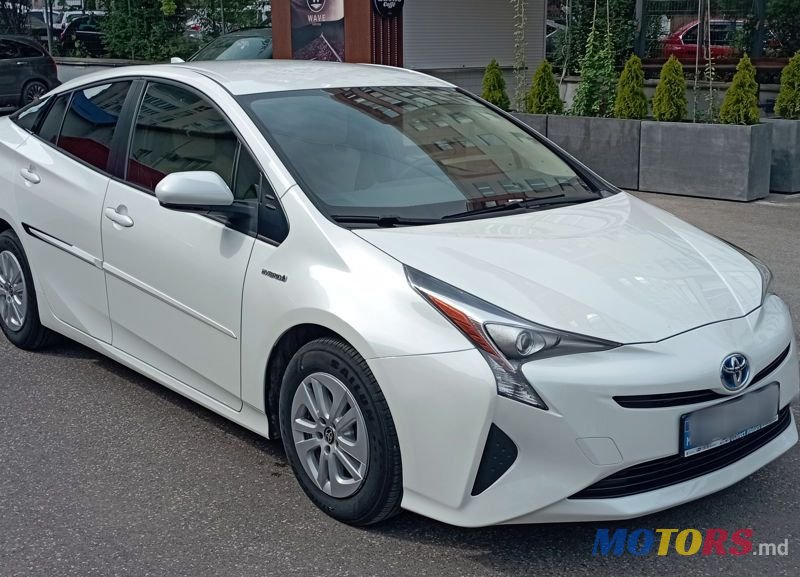 2016' Toyota Prius photo #3