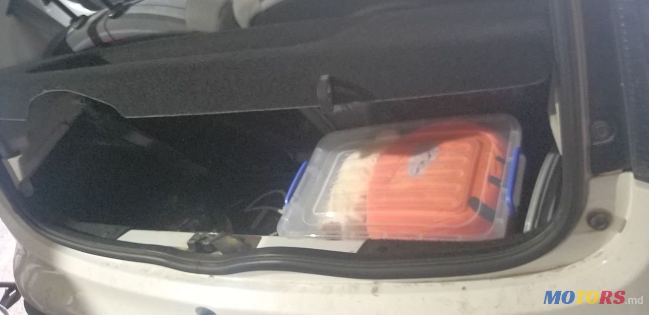 2012' Citroen C1 photo #6