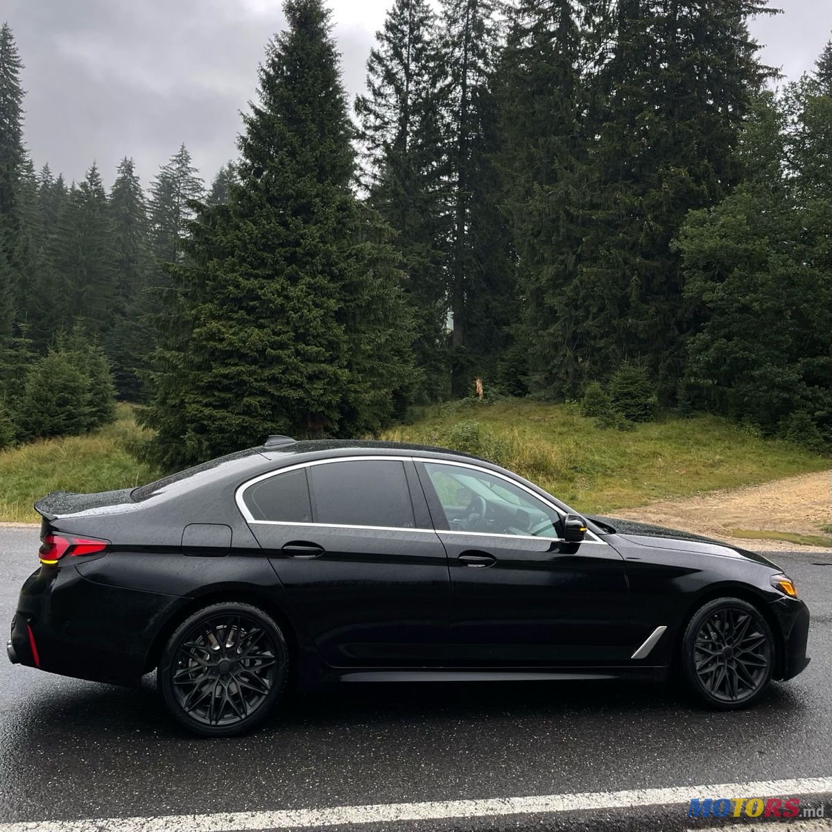 2020' BMW 5 Series photo #4