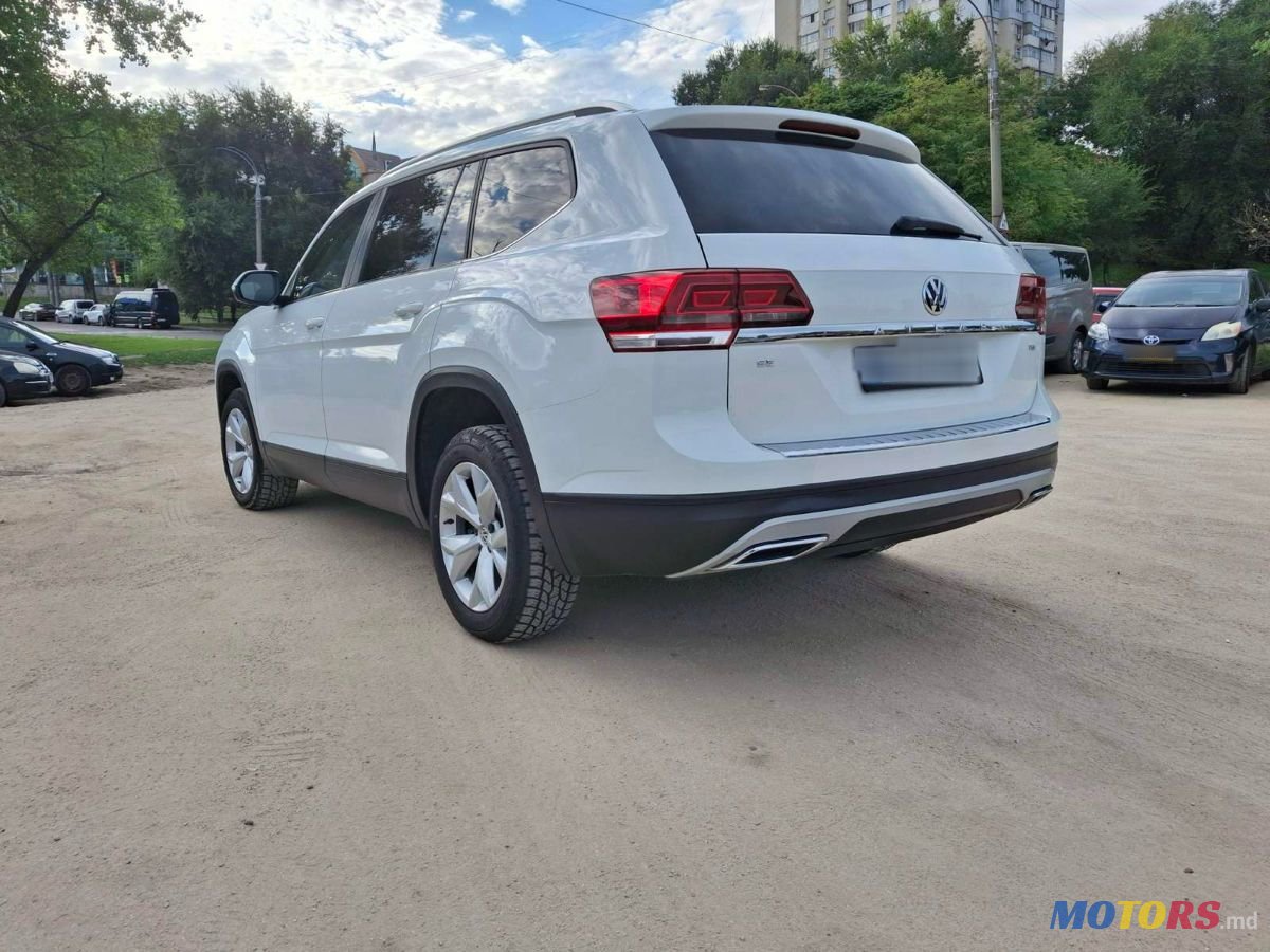 2018' Volkswagen Atlas photo #2