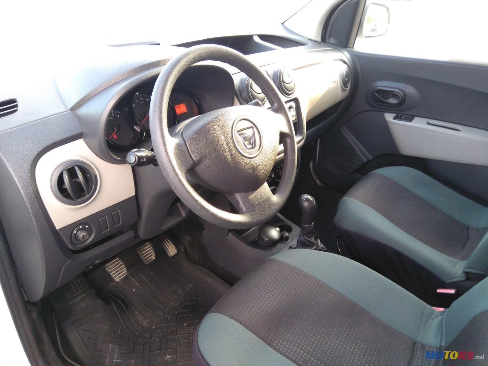 2013' Renault photo #6