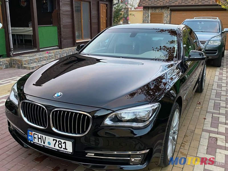 2013' BMW 7 Series photo #1