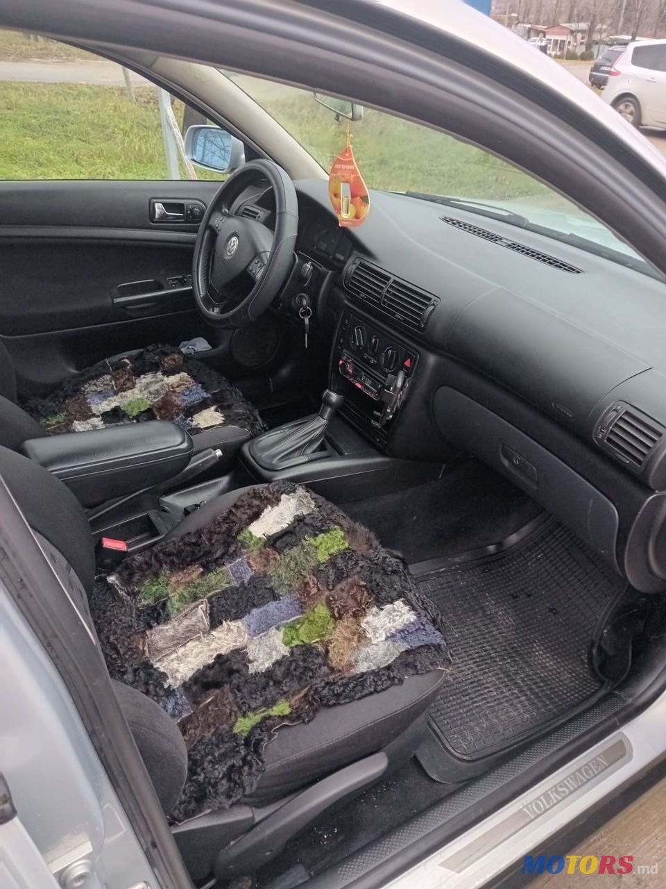 2000' Volkswagen Passat photo #5