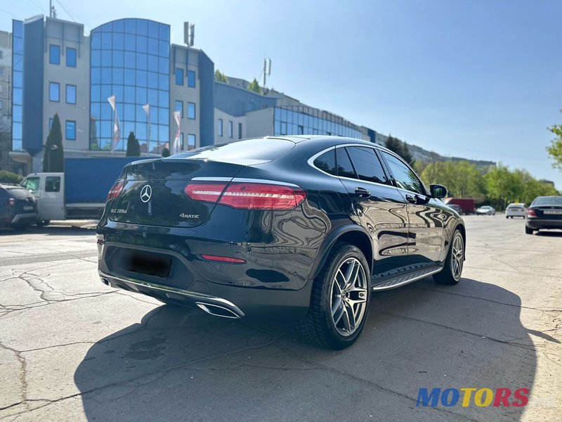 2017' Mercedes-Benz Glc Coupe photo #4