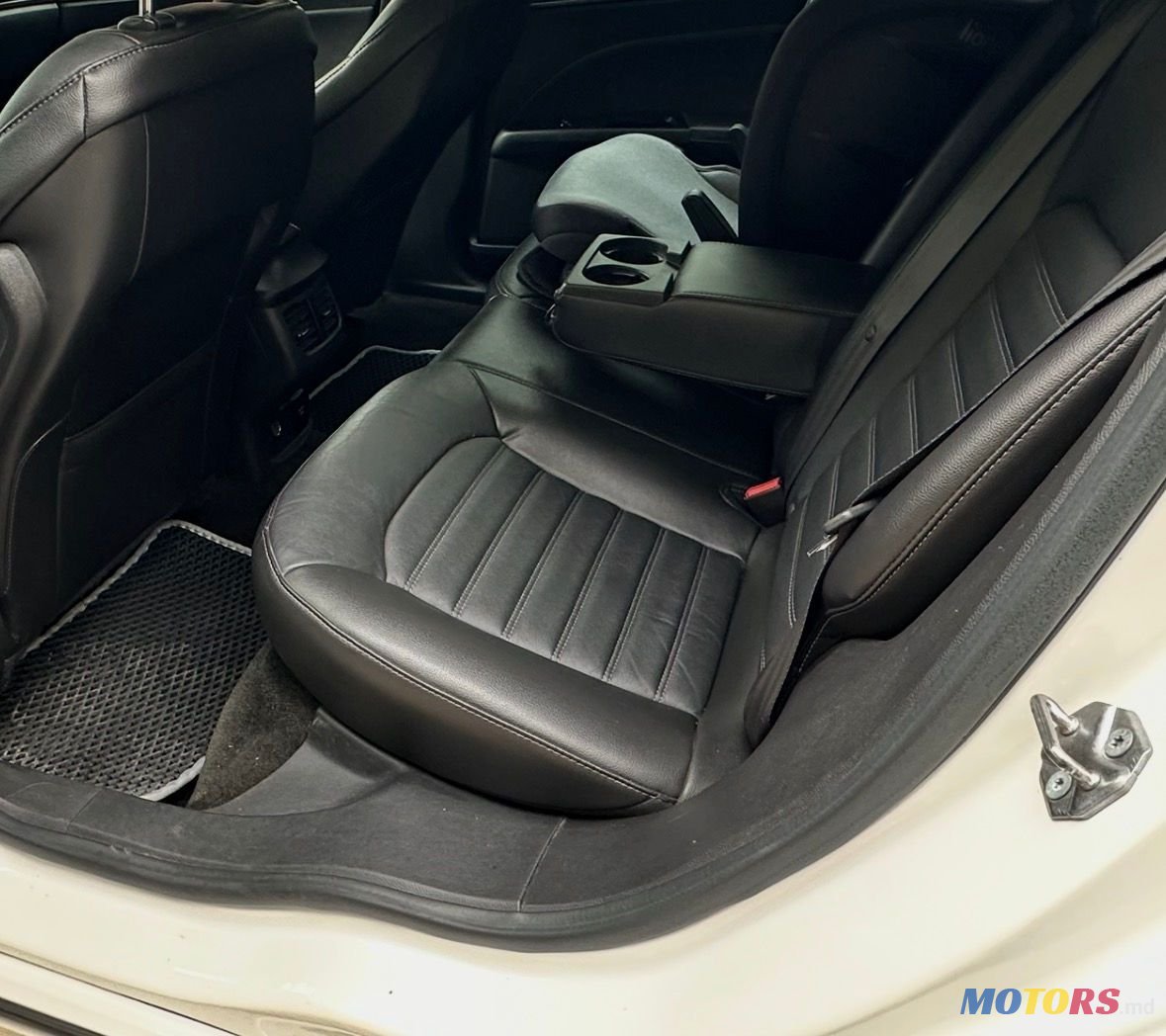 2016' Ford Fusion photo #6