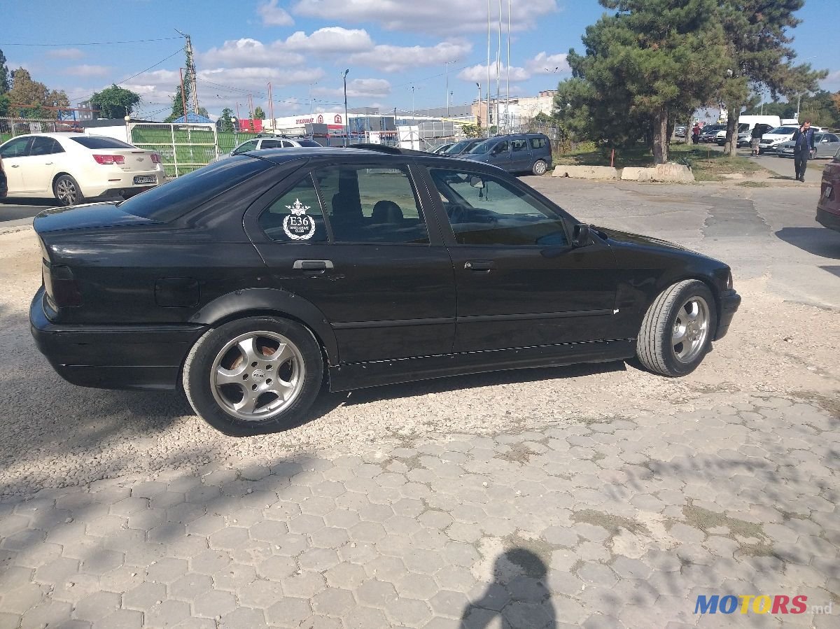 1993' BMW 3 Series photo #5