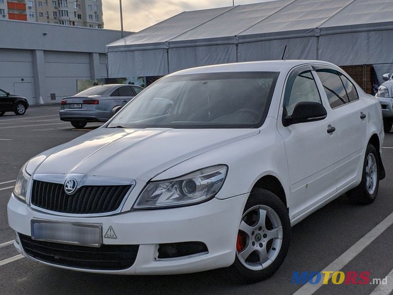 2013' Skoda Octavia photo #1