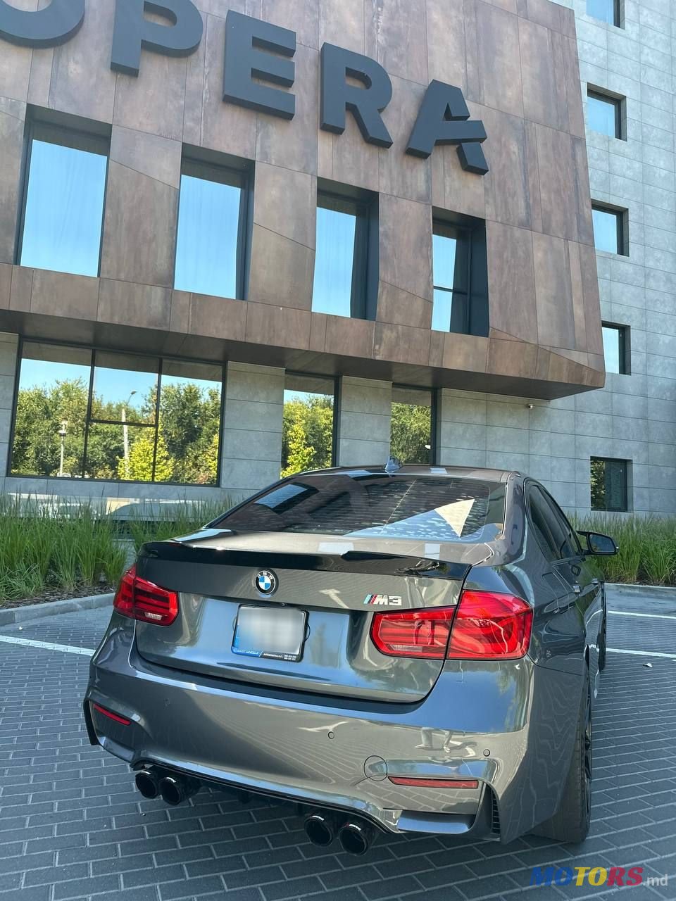 2016' BMW 3 Series photo #5