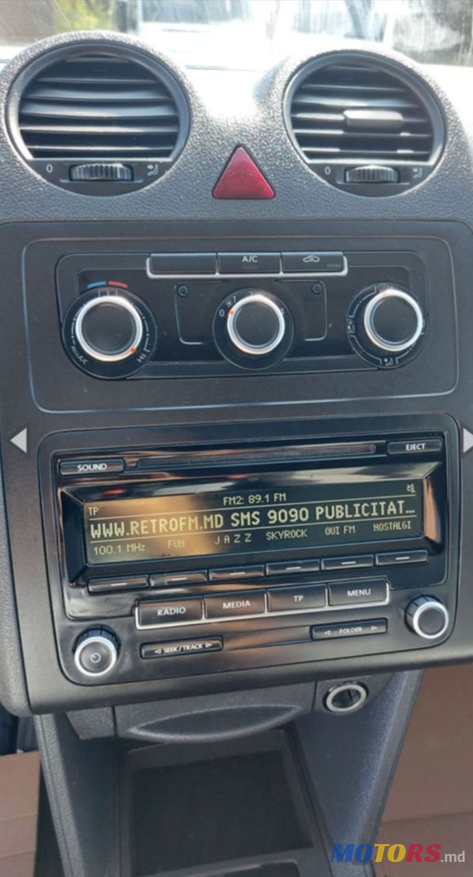 2013' Volkswagen Caddy photo #6