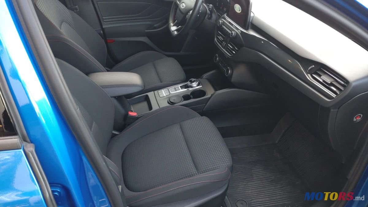 2018' Ford Focus photo #4