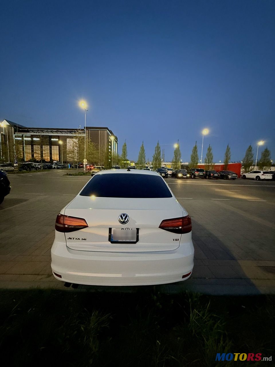 2017' Volkswagen Jetta photo #4
