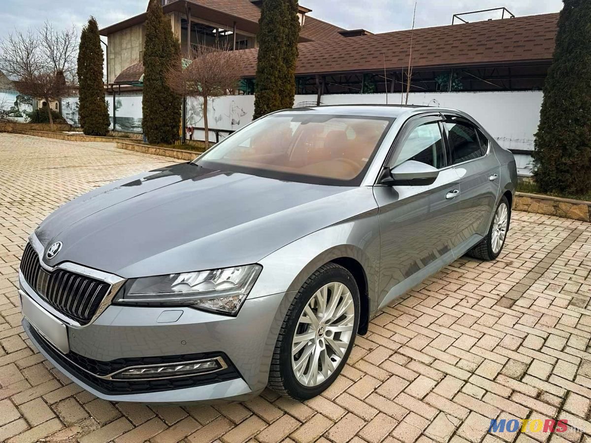 2020' Skoda Superb photo #1