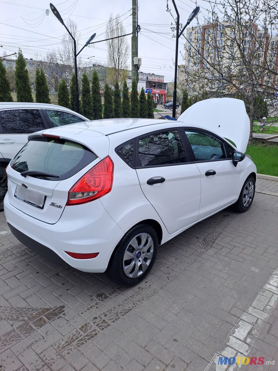 2010' Ford Fiesta photo #3