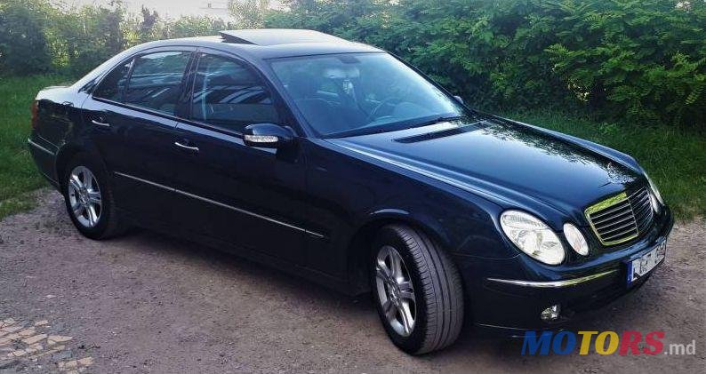 2004' Mercedes-Benz E photo #5