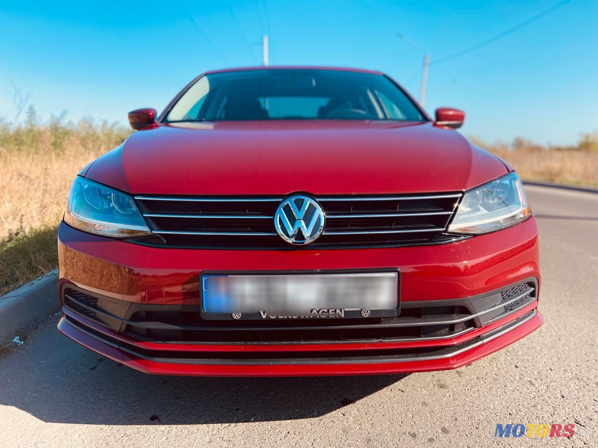 2016' Volkswagen Jetta photo #2