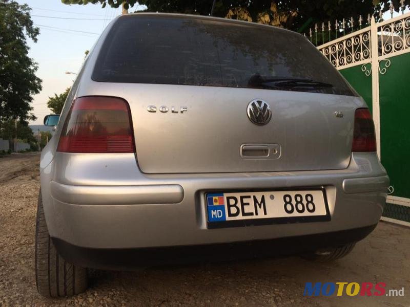 2003' Volkswagen Golf photo #2