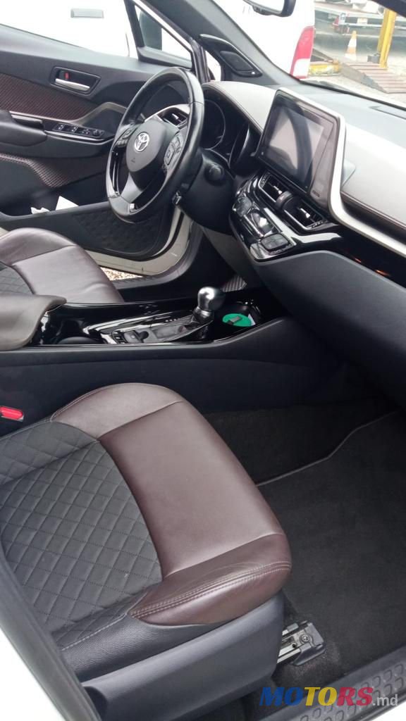 2018' Toyota C-Hr photo #2