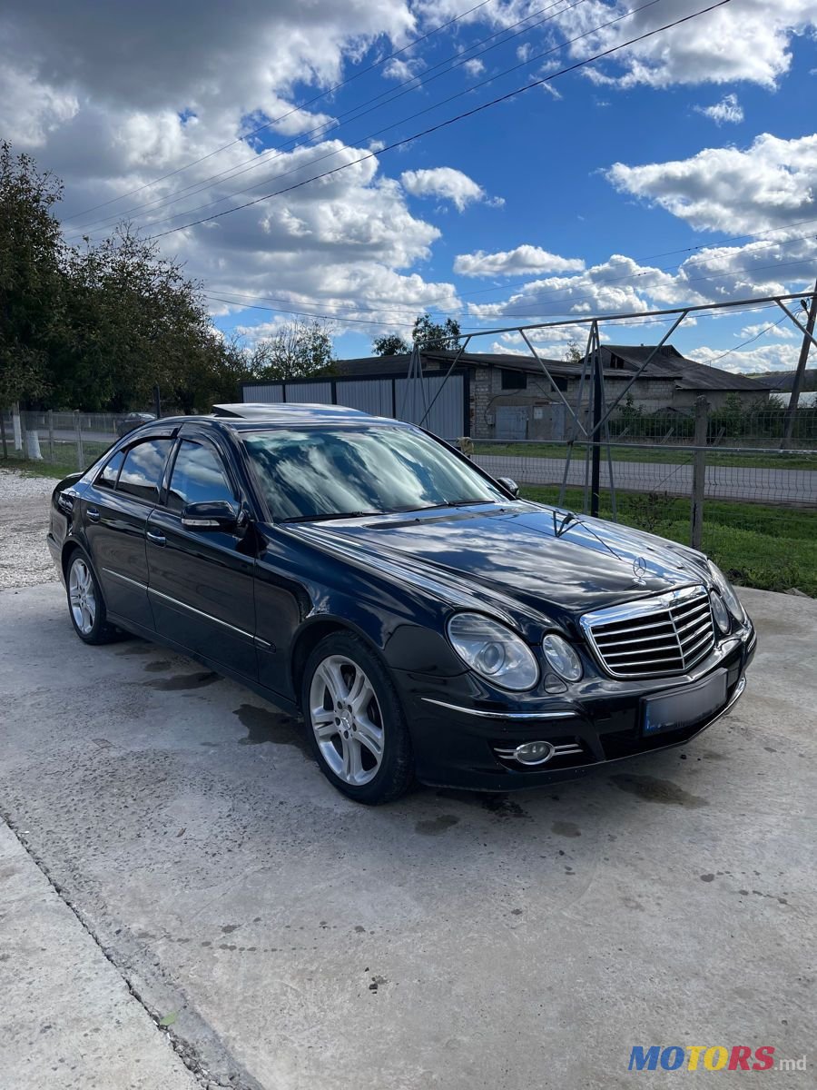 2008' Mercedes-Benz E-Class photo #1