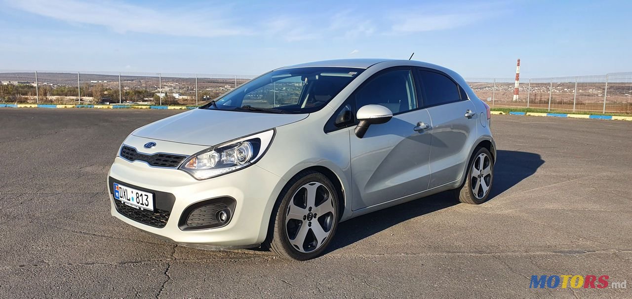2012' Kia Rio photo #4
