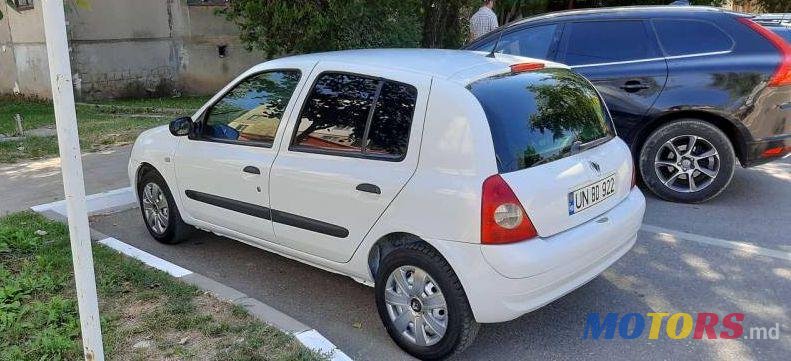 2004' Renault Clio photo #3