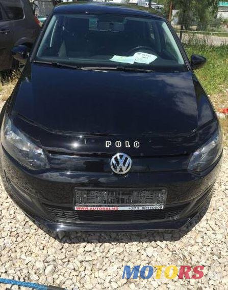 2011' Volkswagen Polo photo #1