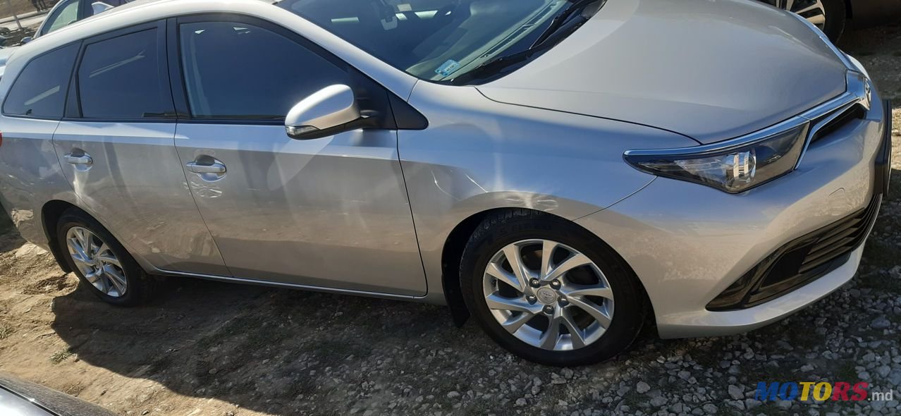 2016' Toyota Auris photo #1