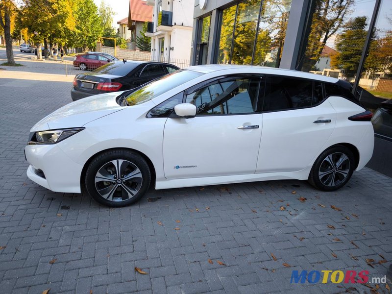 2020' Nissan Leaf photo #1