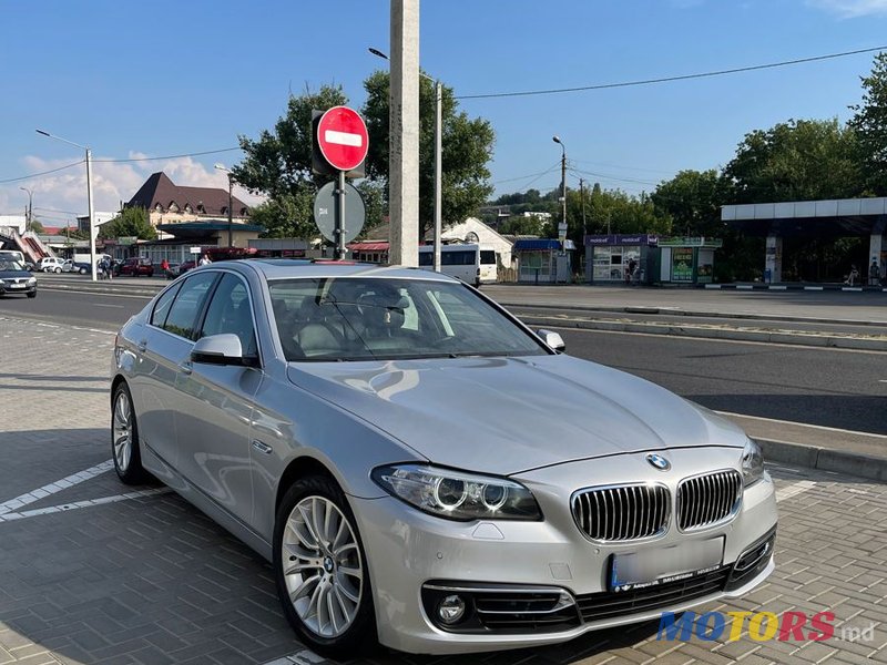 2014' BMW 5 Series photo #6