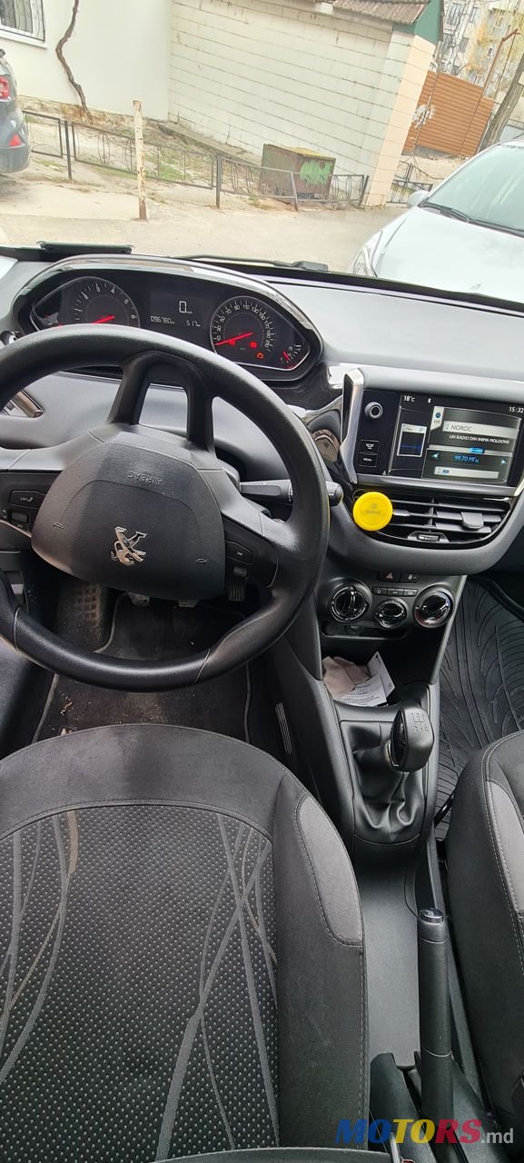 2014' Peugeot 208 photo #4