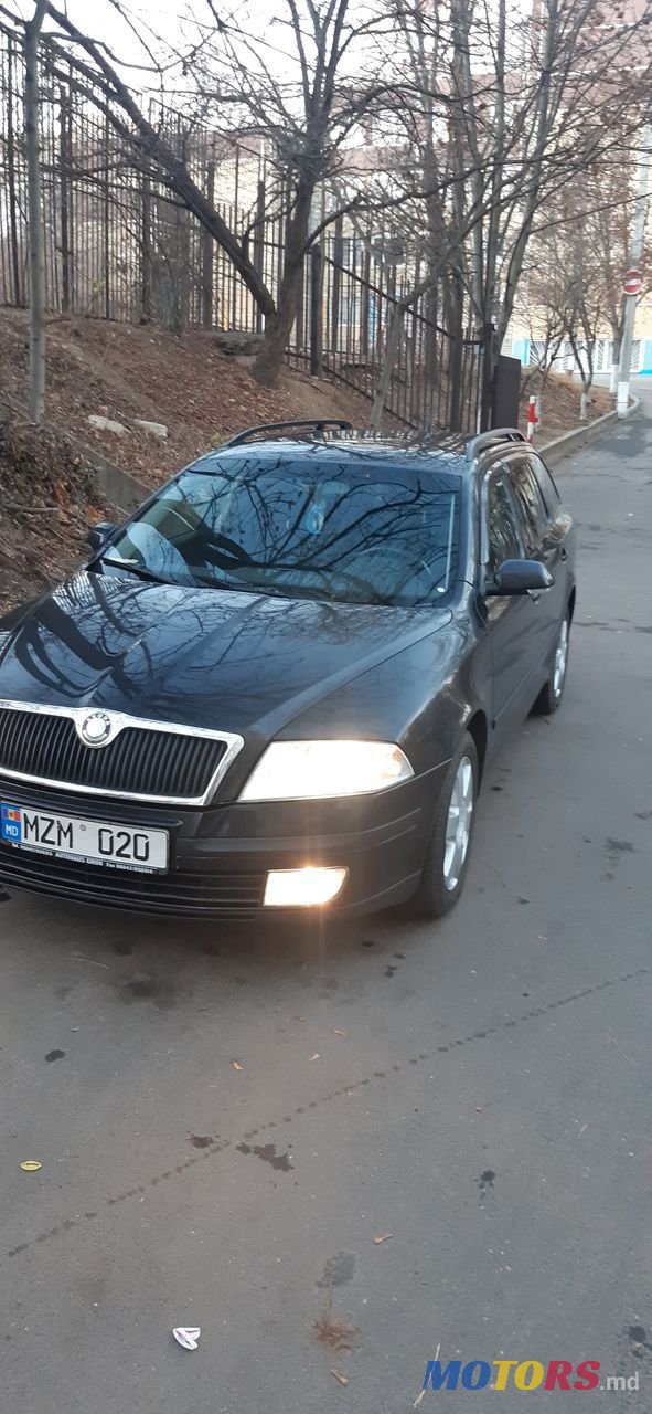 2005' Skoda Octavia photo #3