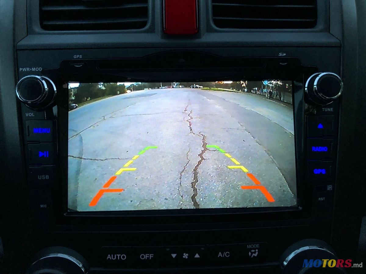 2010' Honda CR-V photo #6