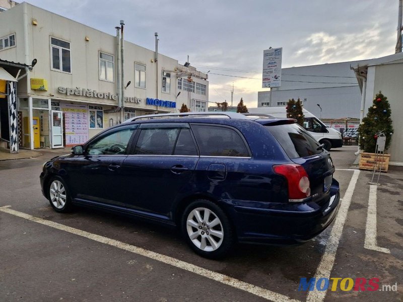 2008' Toyota Avensis photo #3