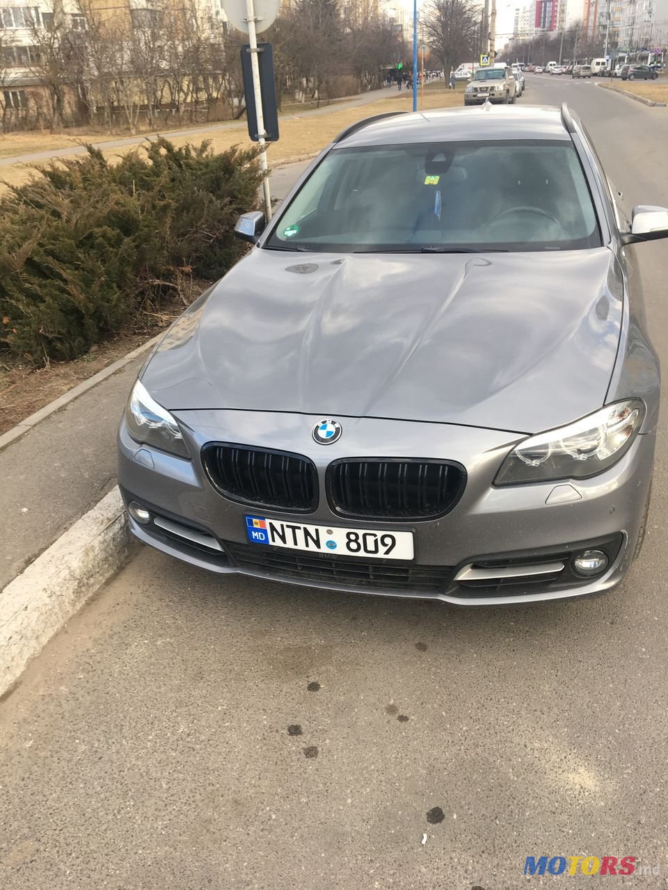 2014' BMW 5 Series photo #1