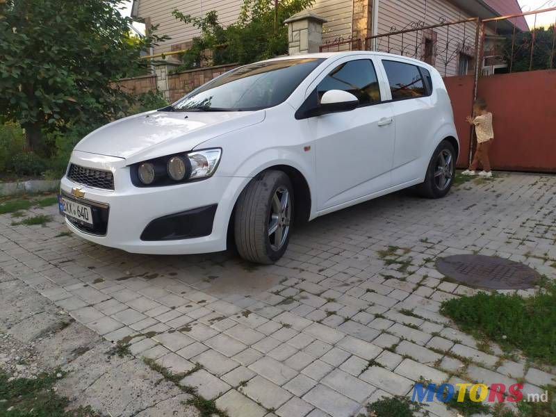 2012' Chevrolet Aveo photo #2