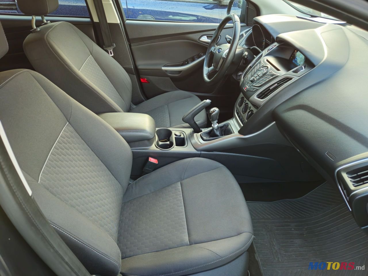 2013' Ford Focus photo #6