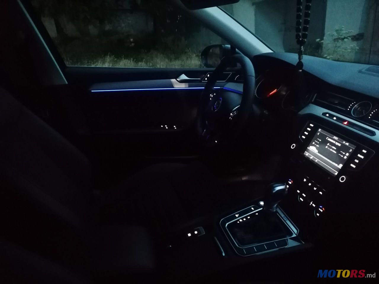 2016' Volkswagen Passat photo #6