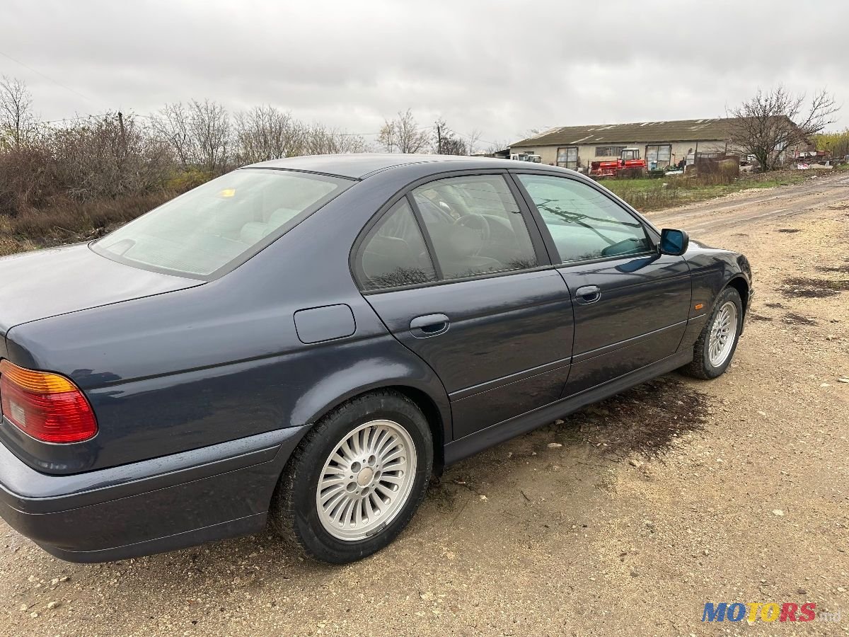 2001' BMW 5 Series photo #2