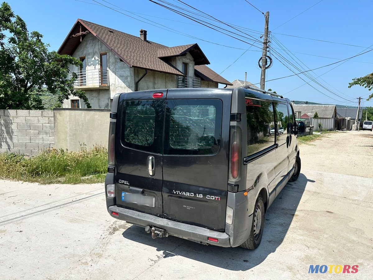 2005' Opel Vivaro photo #4